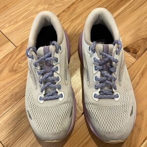 Brooks Women's Ghost 15 Running Shoes Size 9 Wide
